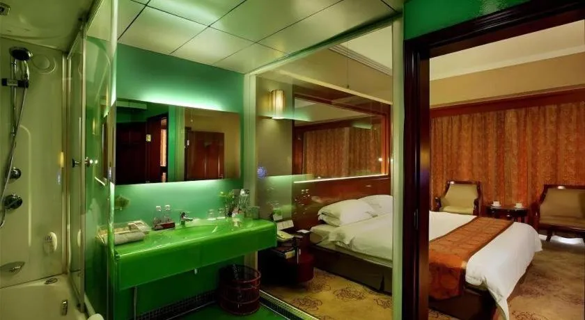 Bed in Shenzhen Hongfeng Hotel (Luohu Branch)