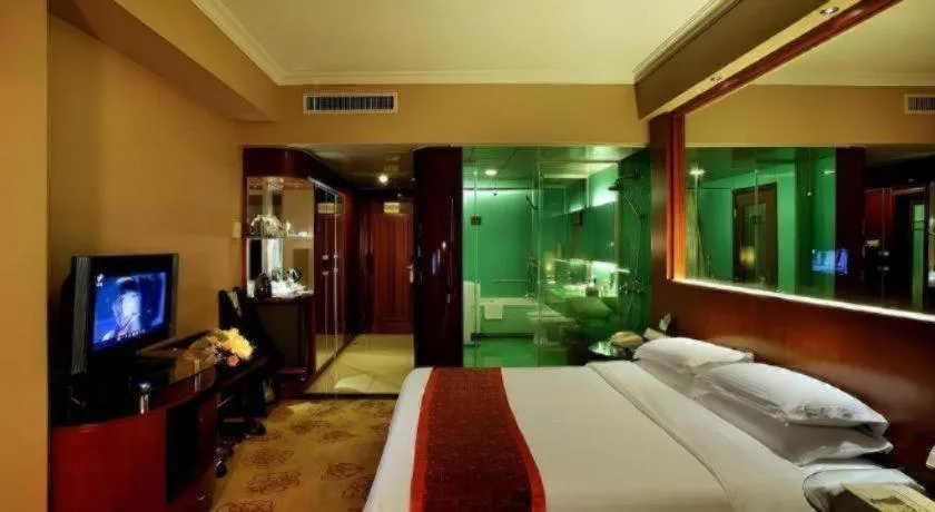 Bed in Shenzhen Hongfeng Hotel (Luohu Branch)