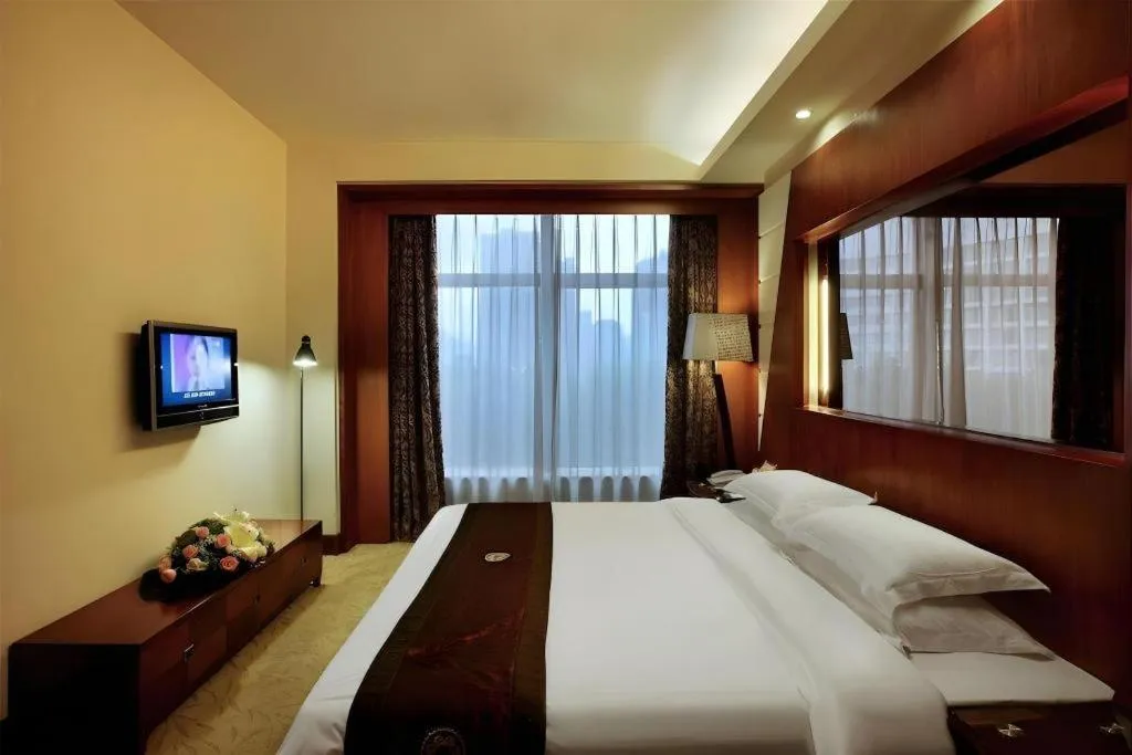 Bed in Shenzhen Hongfeng Hotel (Luohu Branch)