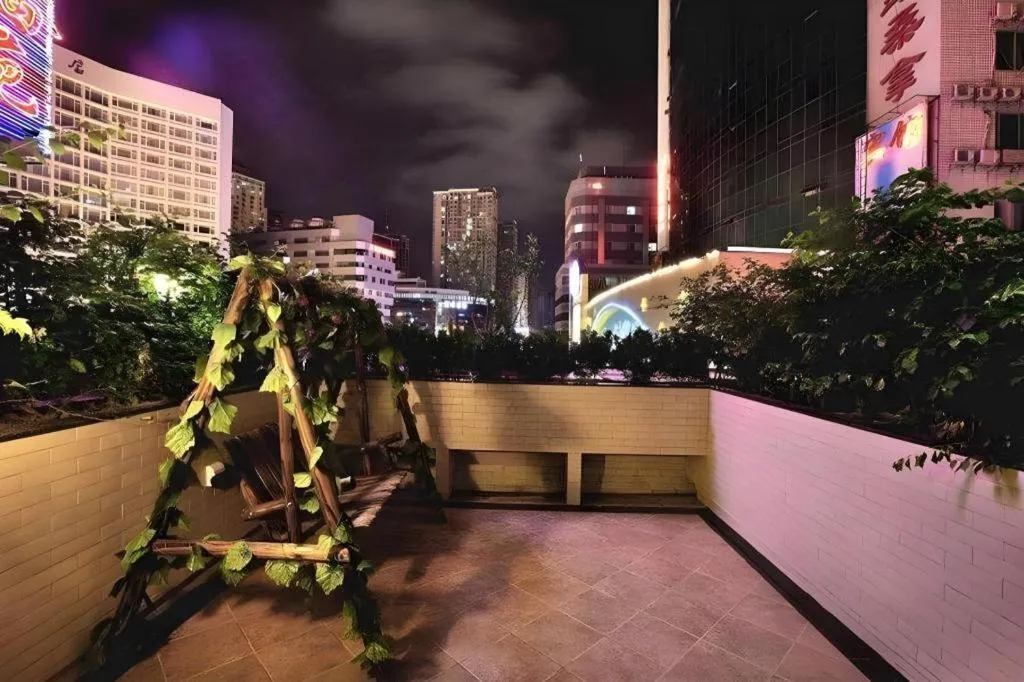 Shenzhen Hongfeng Hotel (Luohu Branch)