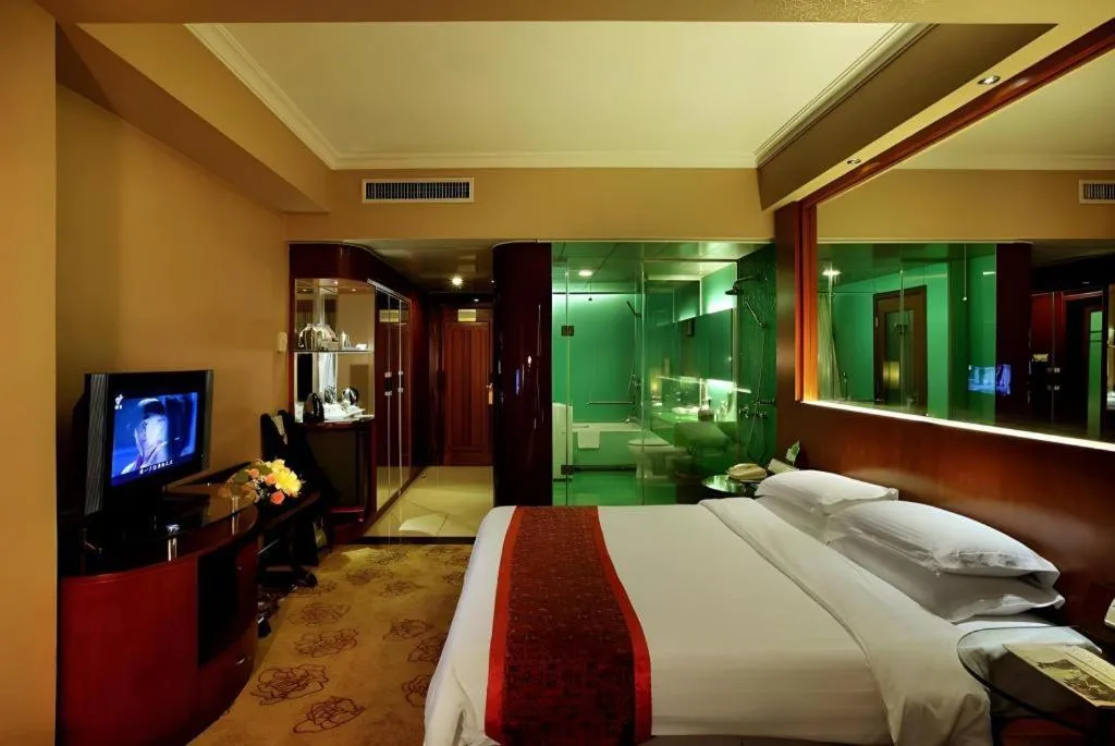 Bed in Shenzhen Hongfeng Hotel (Luohu Branch)