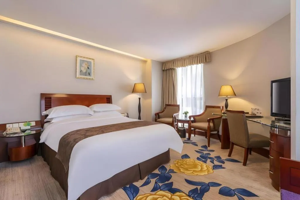 Bed in Shenzhen Hongfeng Hotel (Luohu Branch)
