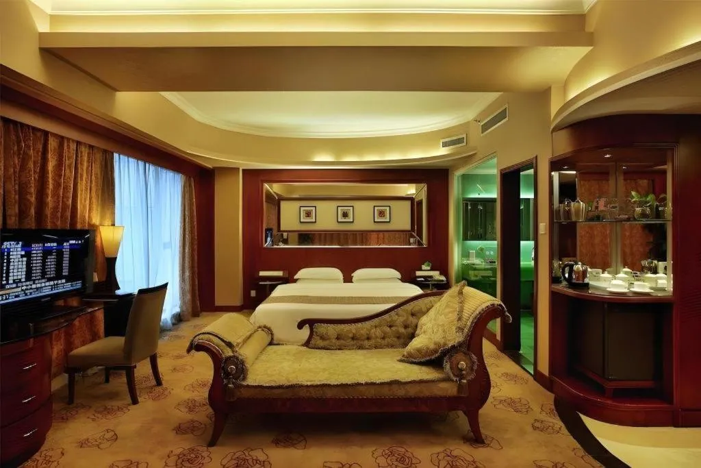 Bed in Shenzhen Hongfeng Hotel (Luohu Branch)