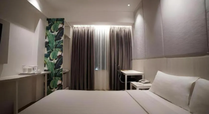 Bed in PARK HOTEL Cawang Jakarta