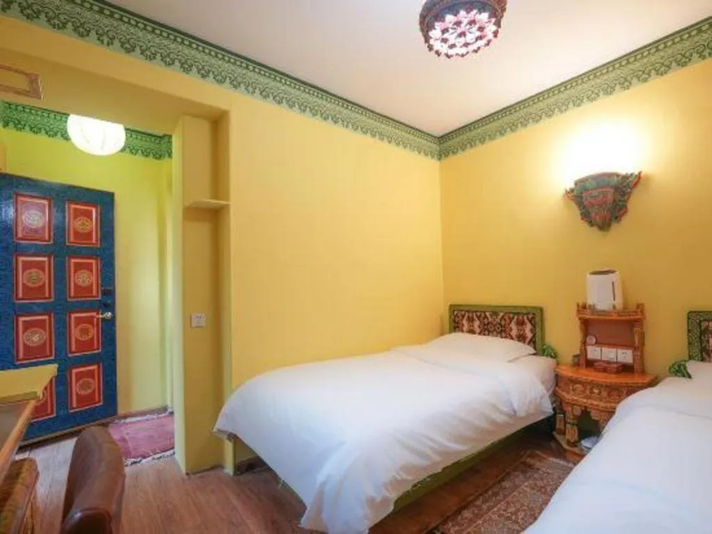 Bed in Tashitakge Hotel