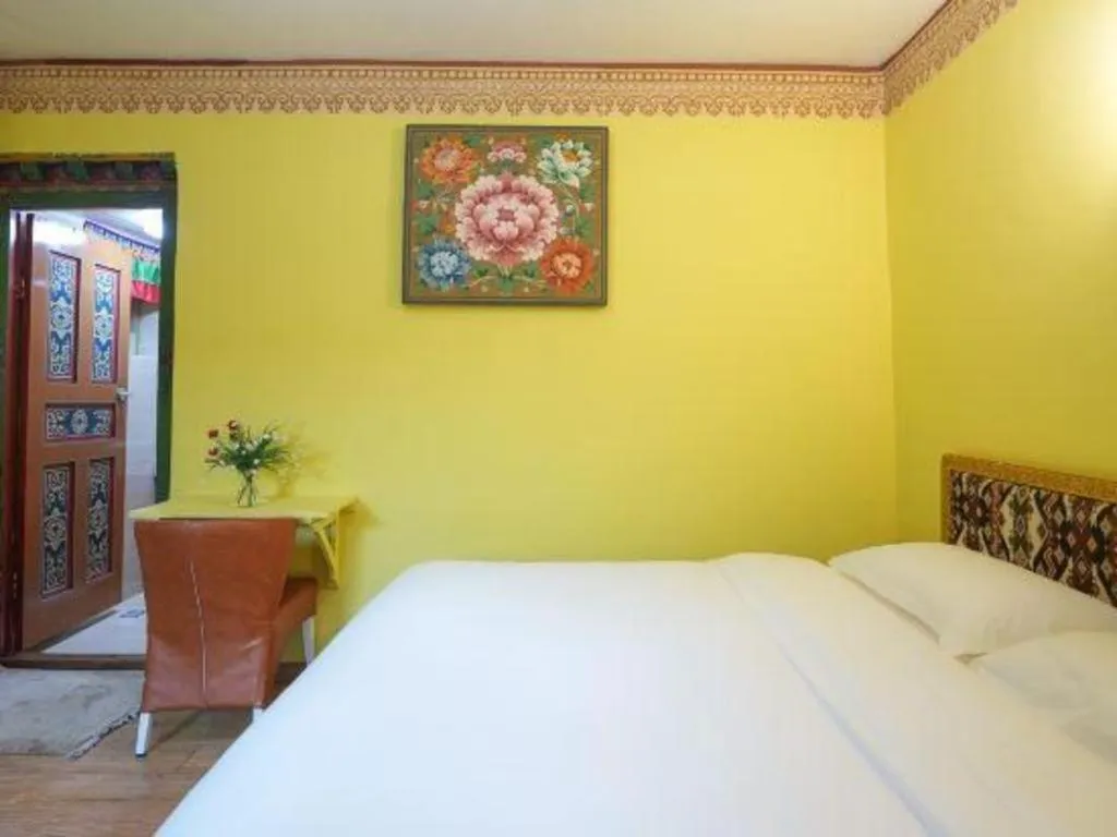 Bed in Tashitakge Hotel