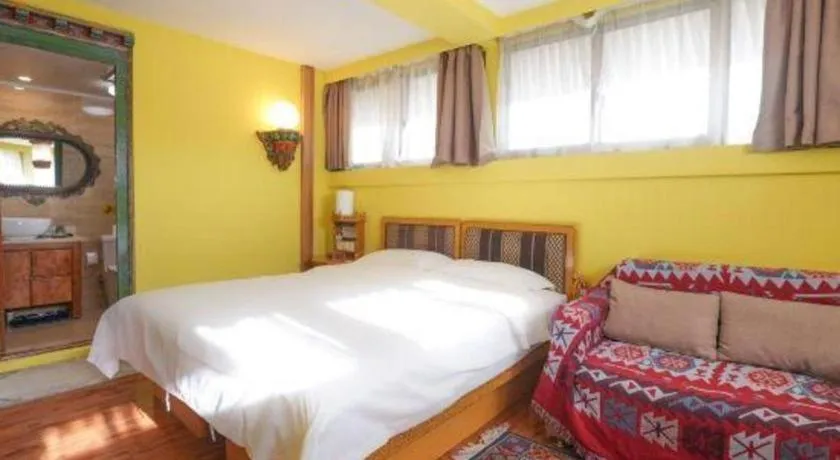 Bed in Tashitakge Hotel