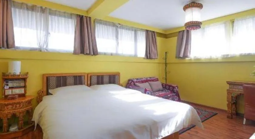 Bed in Tashitakge Hotel