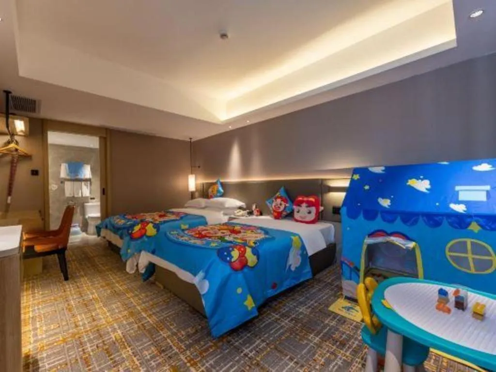 Bed in Overseas Chinese Hotel