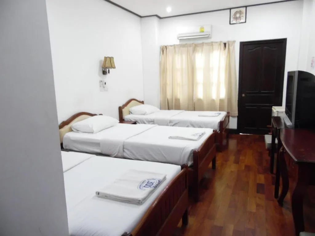 Bed in Douang Deuane hotel