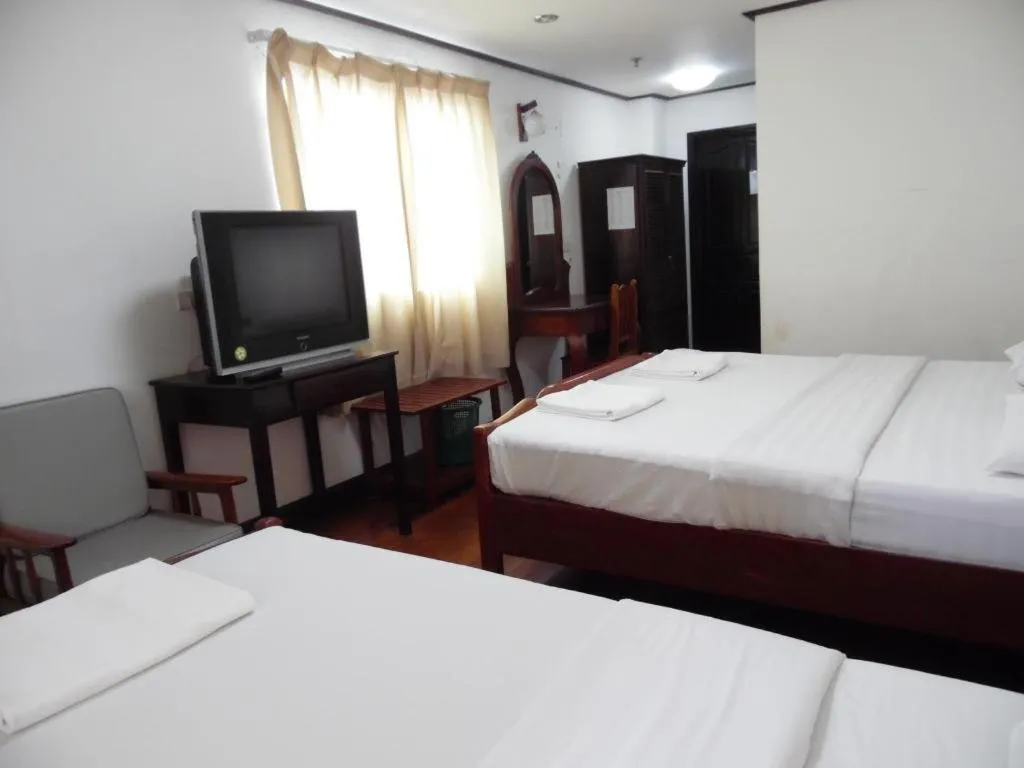 Bed in Douang Deuane hotel