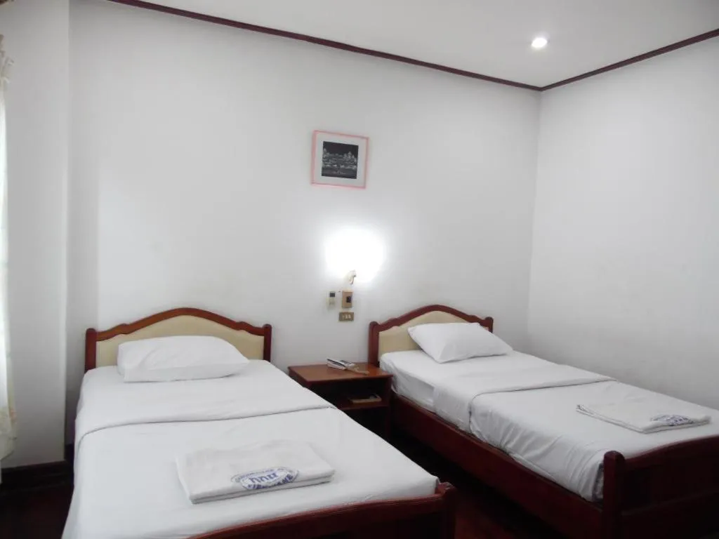 Bed in Douang Deuane hotel