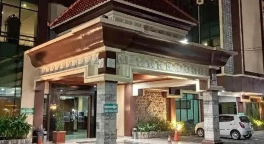 Larisae Setia Kawan Hotel