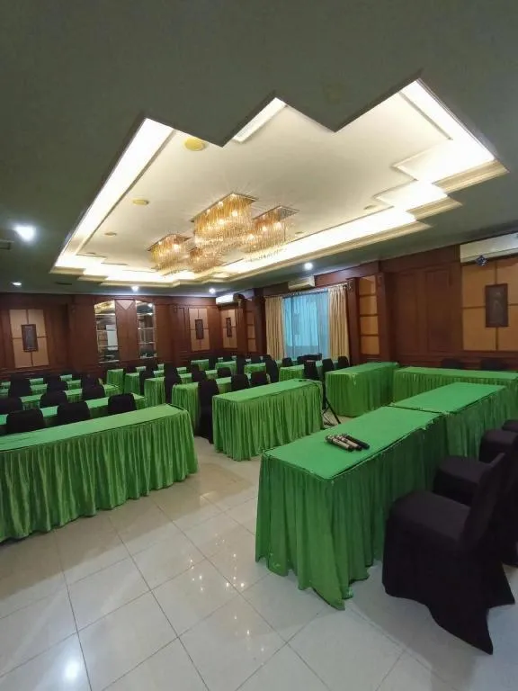 Larisae Setia Kawan Hotel