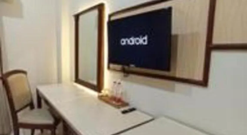 Larisae Setia Kawan Hotel