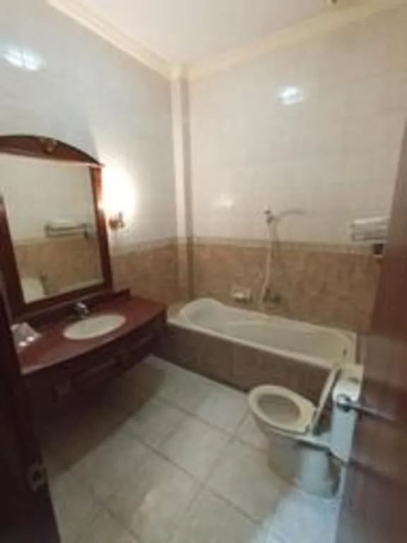 Larisae Setia Kawan Hotel