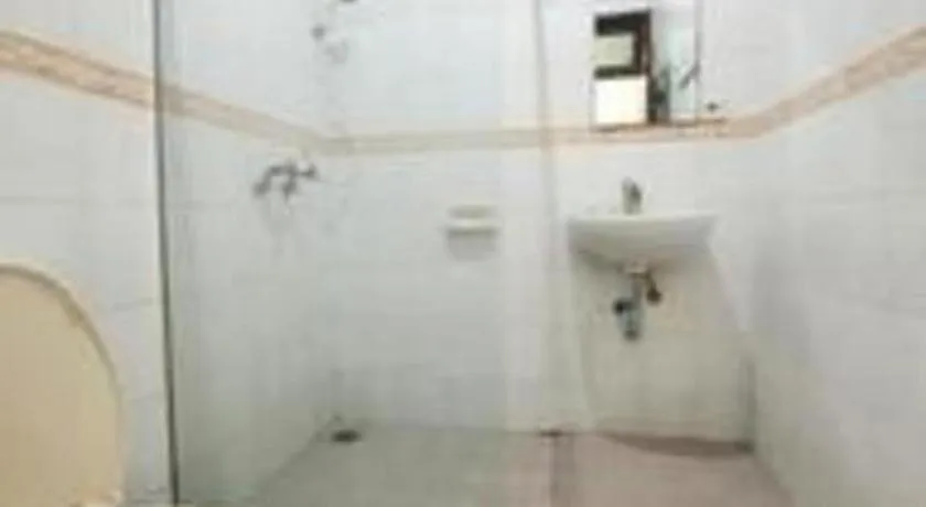 Larisae Setia Kawan Hotel