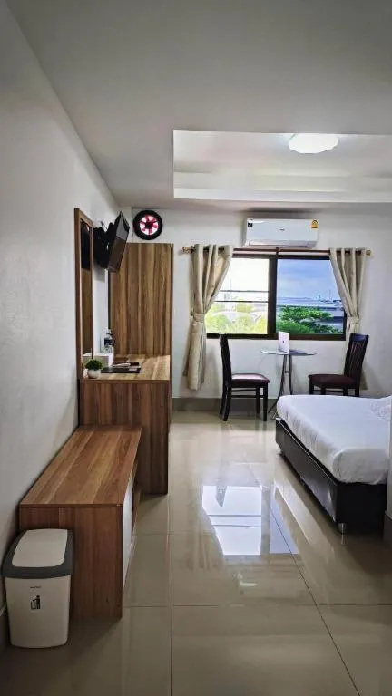 Bed in Rimnam Hotel Suk Sawat 70