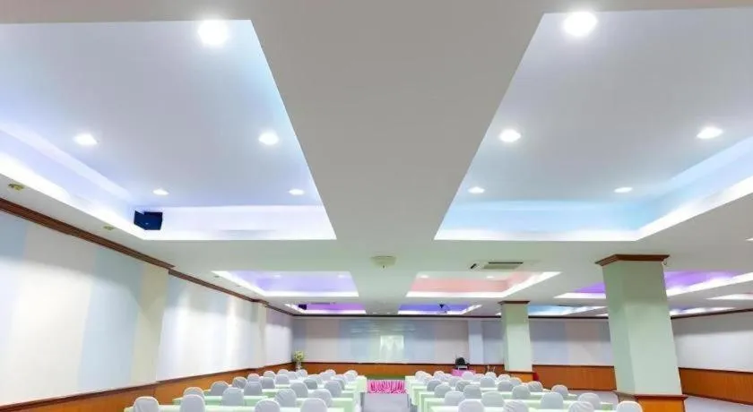 Rimnam Hotel Suk Sawat 70