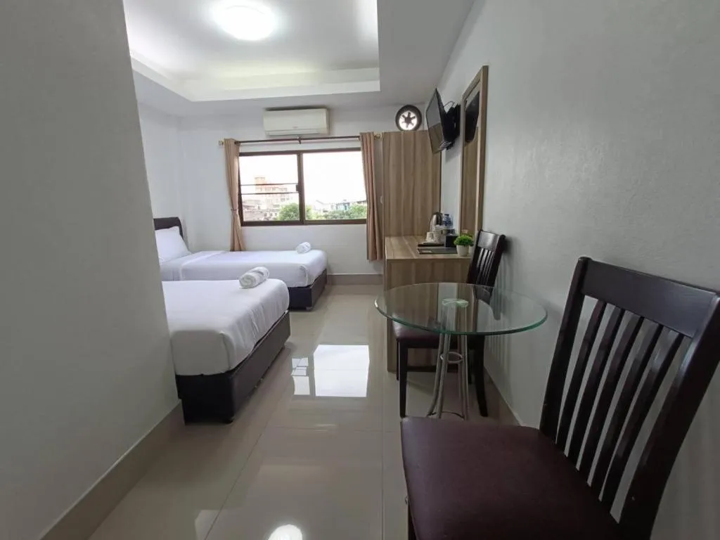 Bed in Rimnam Hotel Suk Sawat 70