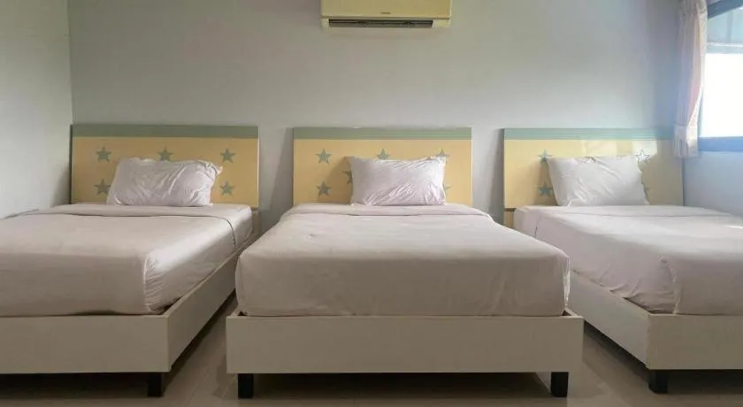 Bed in Rimnam Hotel Suk Sawat 70