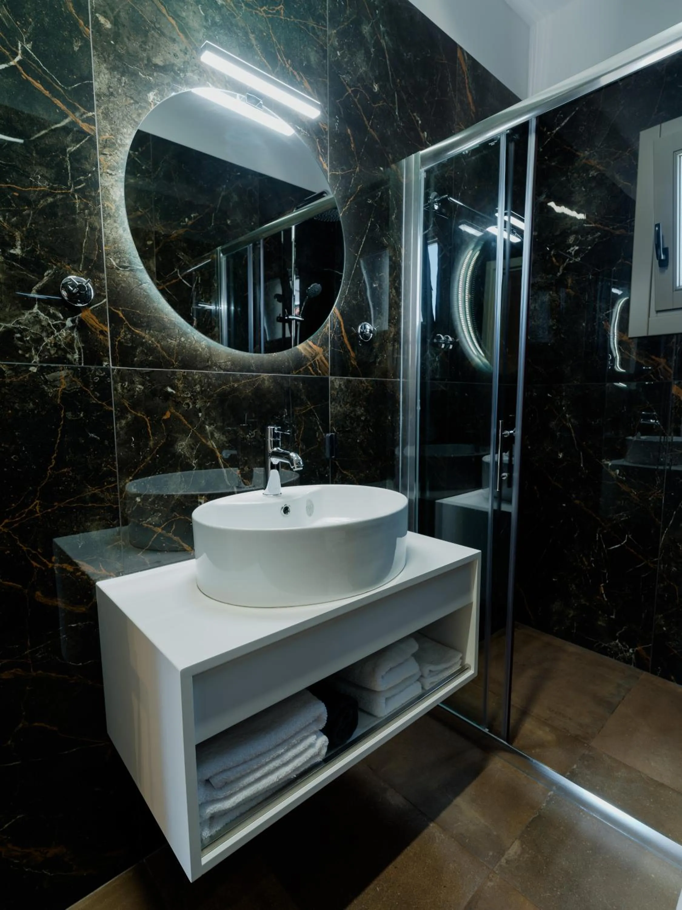 Shower in Castle View Ioannina