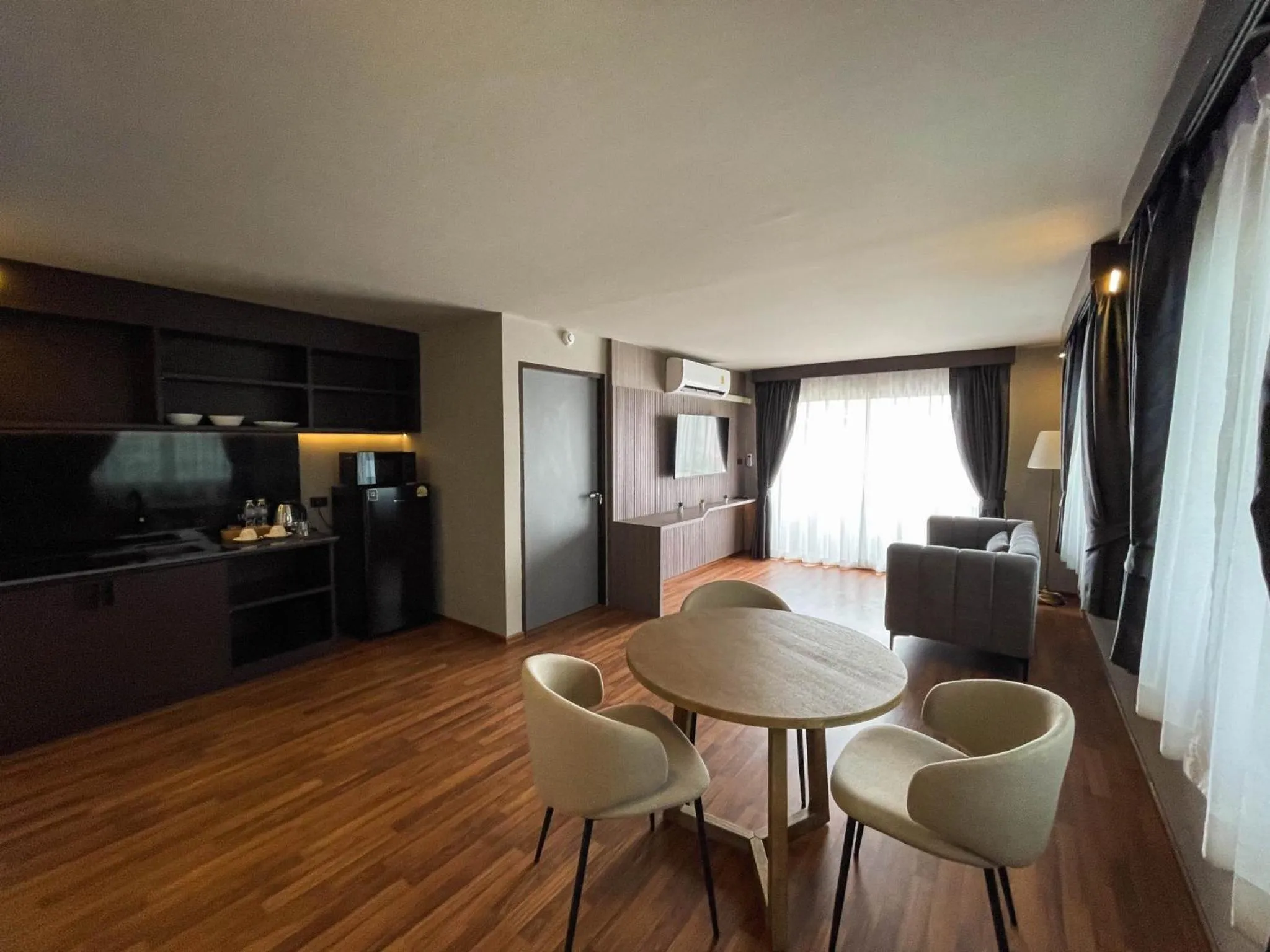 Photo of the whole room in We Hotel