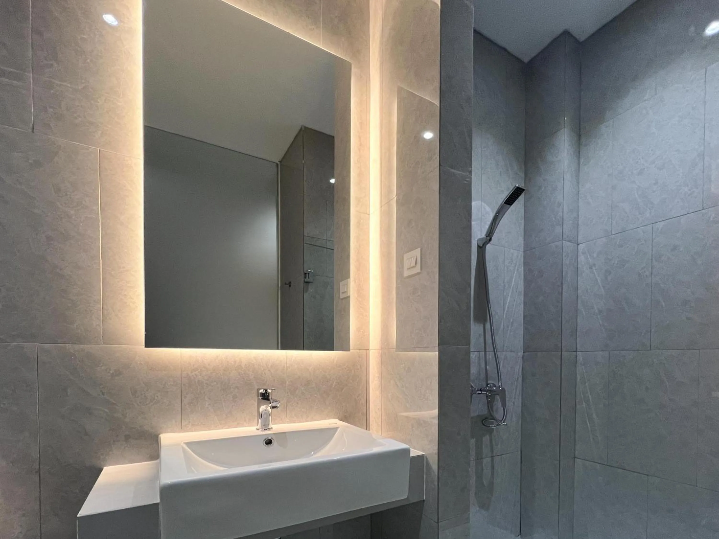 Bathroom in Box City Hotel Mojokerto