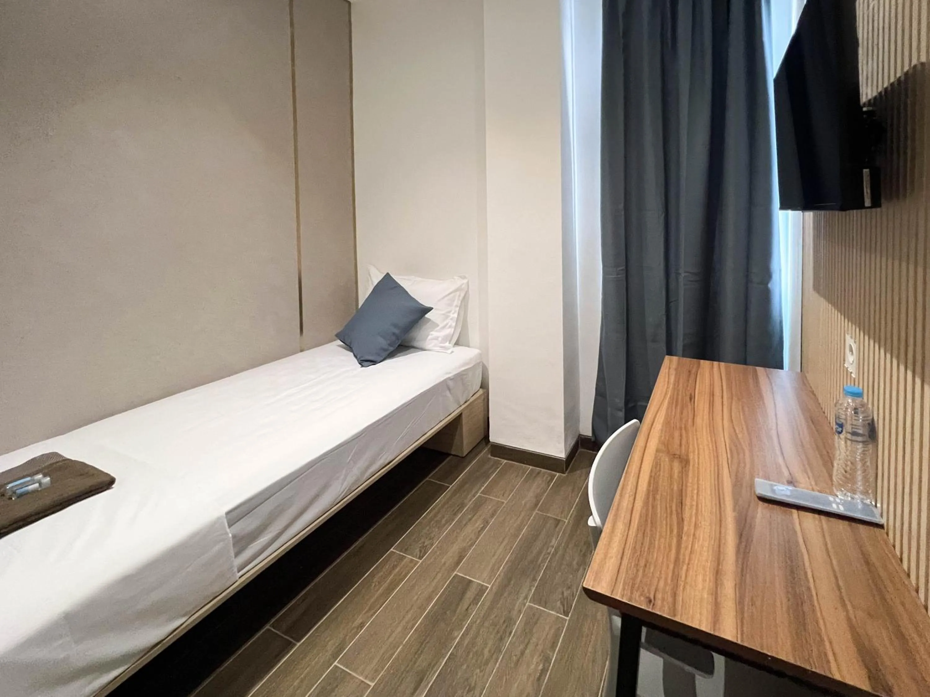 Bedroom, Bed in Box City Hotel Mojokerto