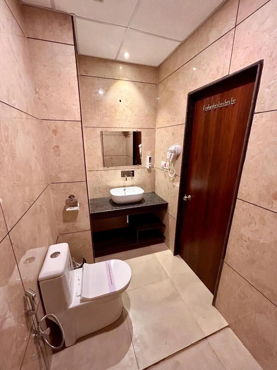 Shower in Hotel Mazong Crest