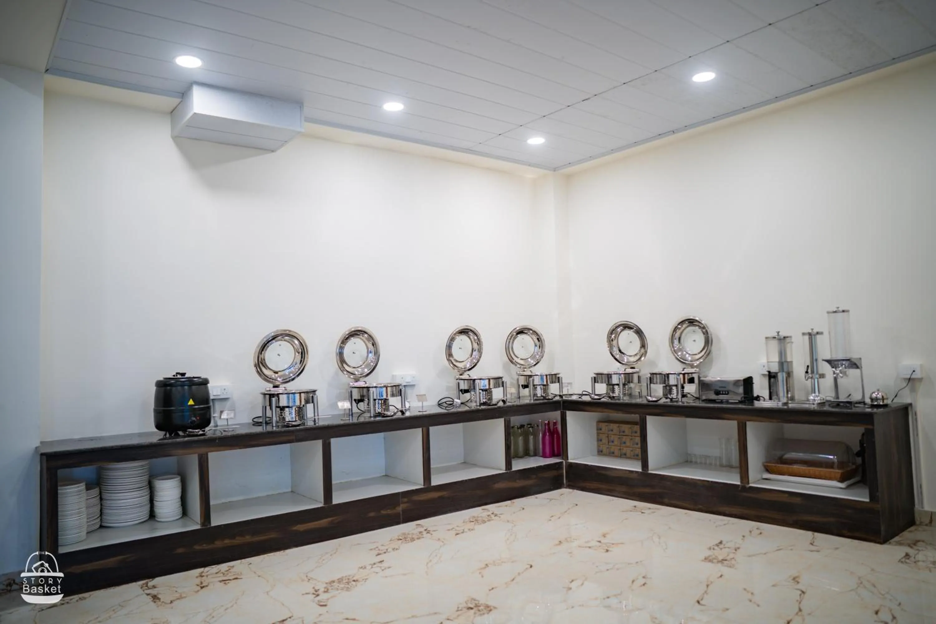 Restaurant/places to eat in Hotel Mazong Crest