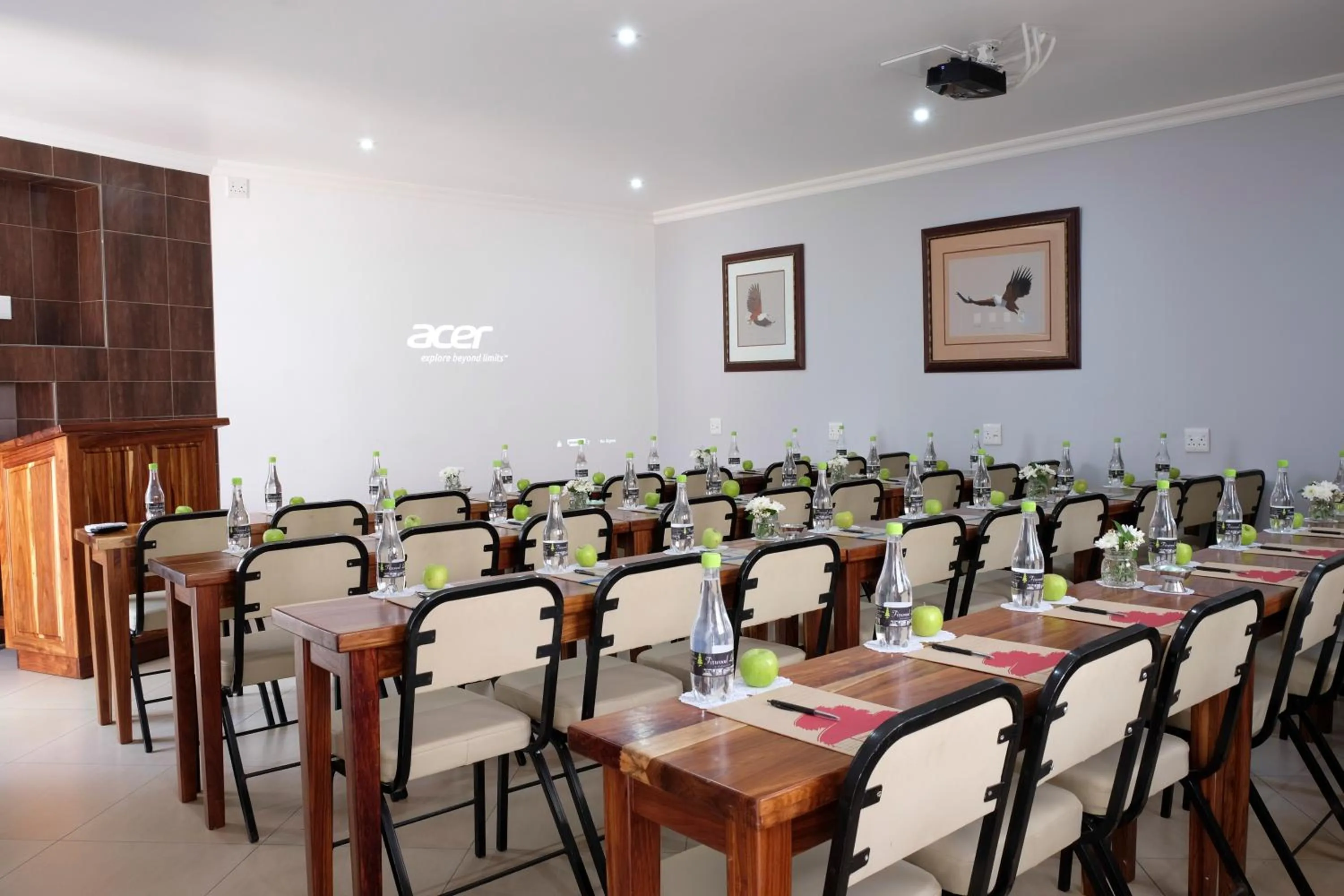 Day in Firwood Lodge