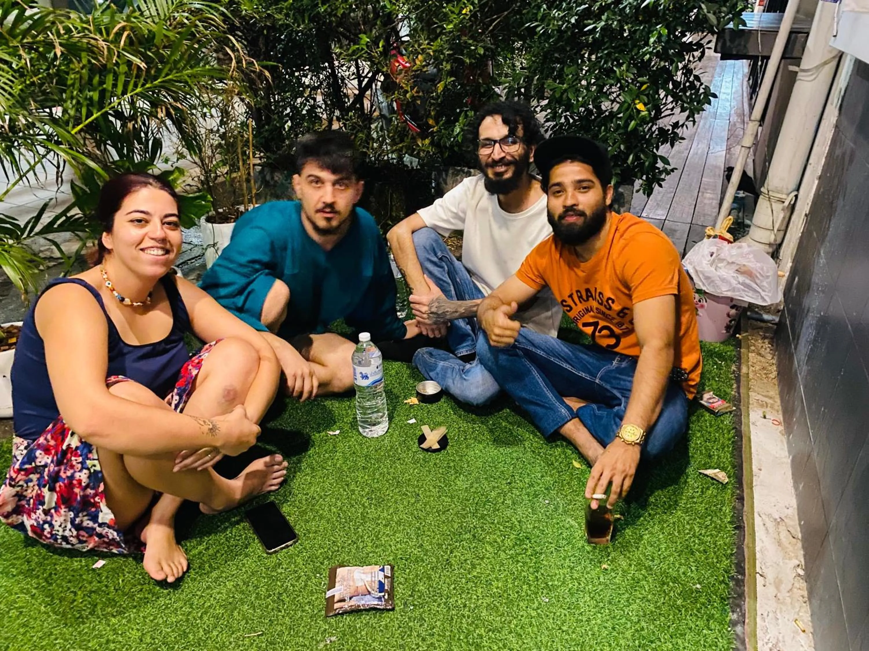 People in Lemon Tree Hostel Khaosan