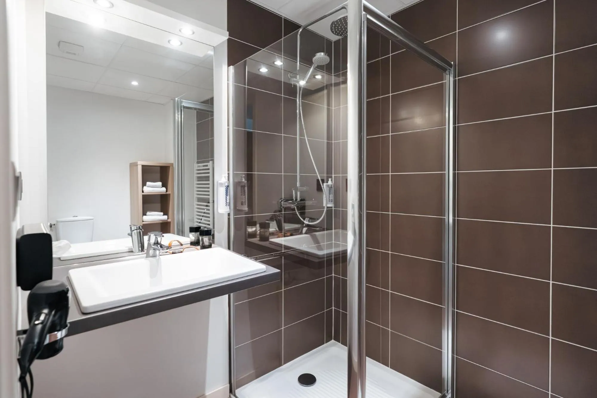 Bathroom in Westotel Life Nantes Carquefou