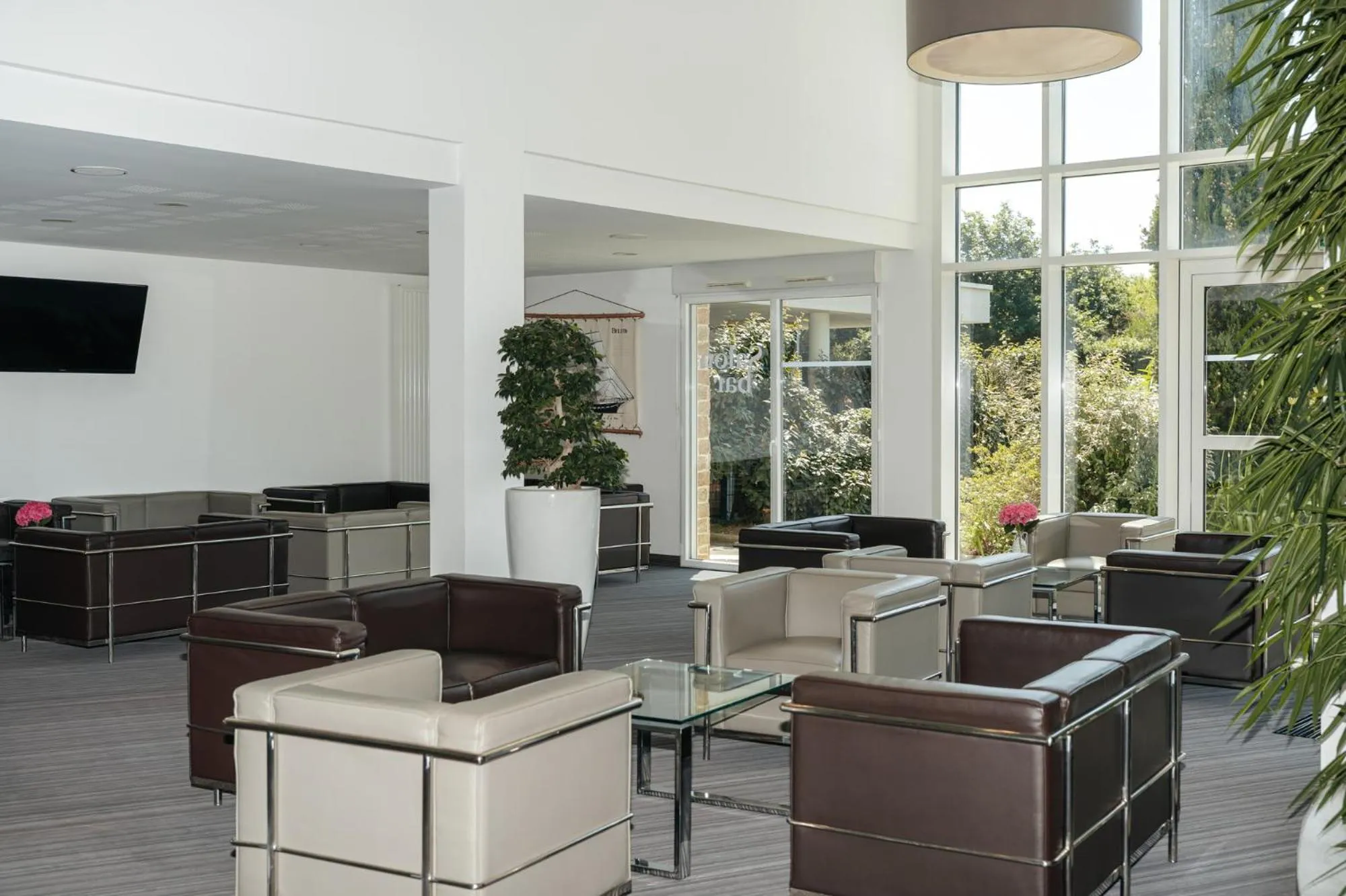 Lobby or reception in Westotel Life Nantes Carquefou