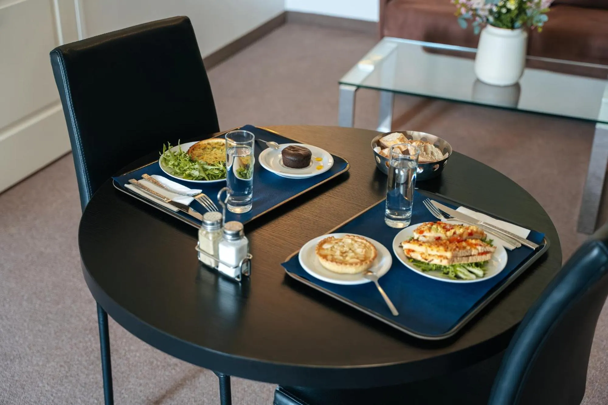 Food and drinks in Westotel Life Nantes Carquefou