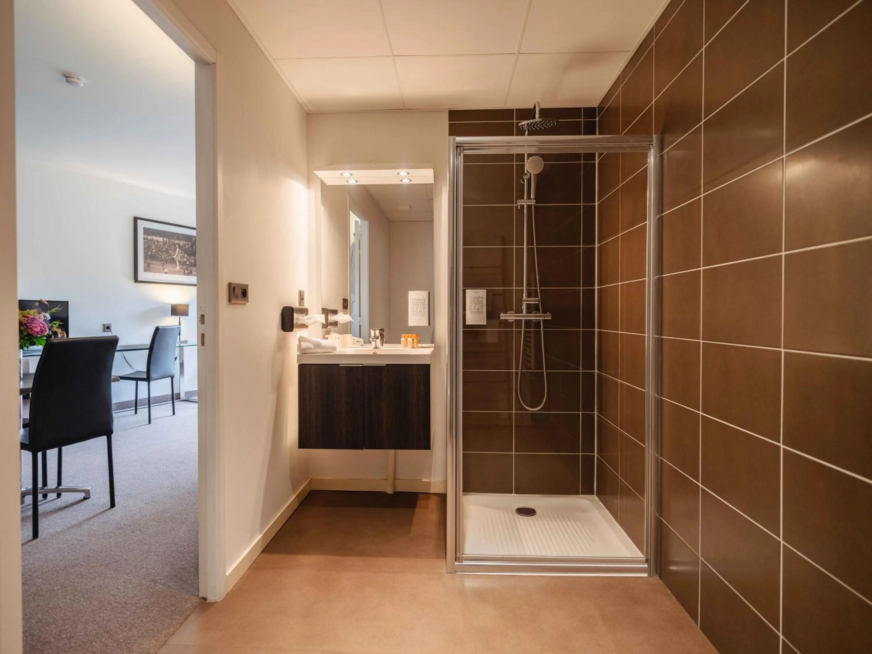 Bathroom in Westotel Life Nantes Carquefou