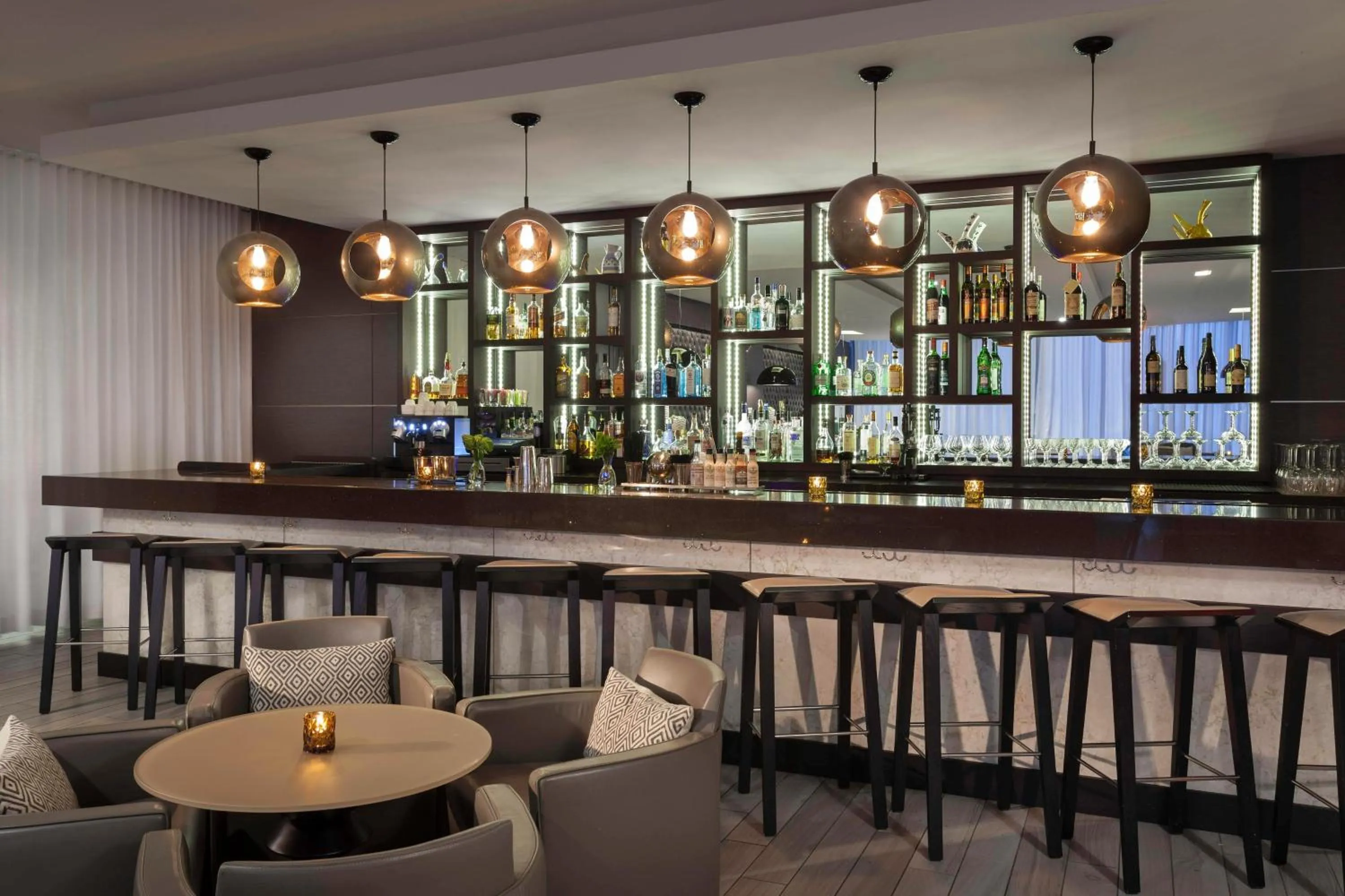 Lounge or bar in AC Hotel by Marriott Miami Beach