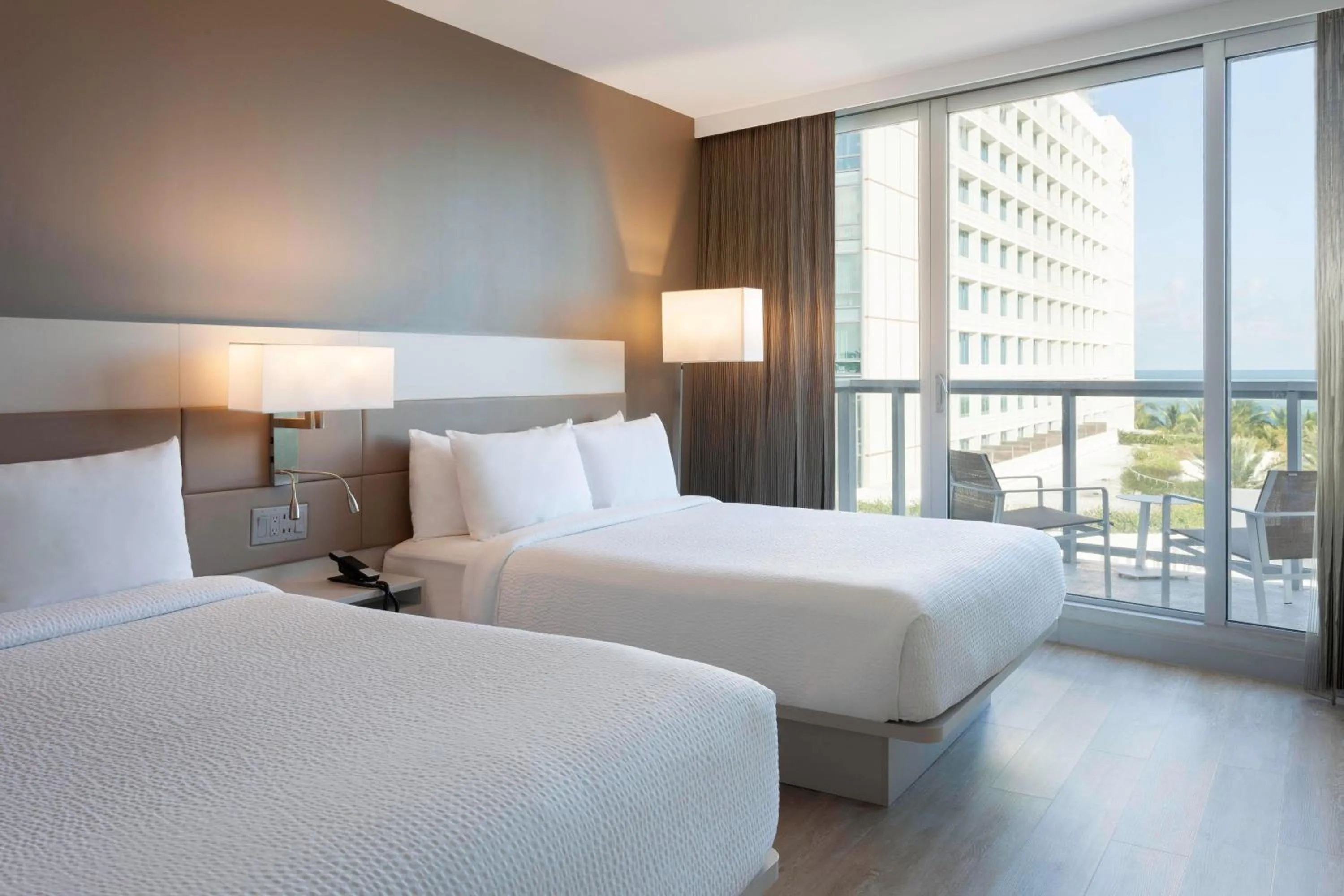 Bedroom, Bed in AC Hotel by Marriott Miami Beach