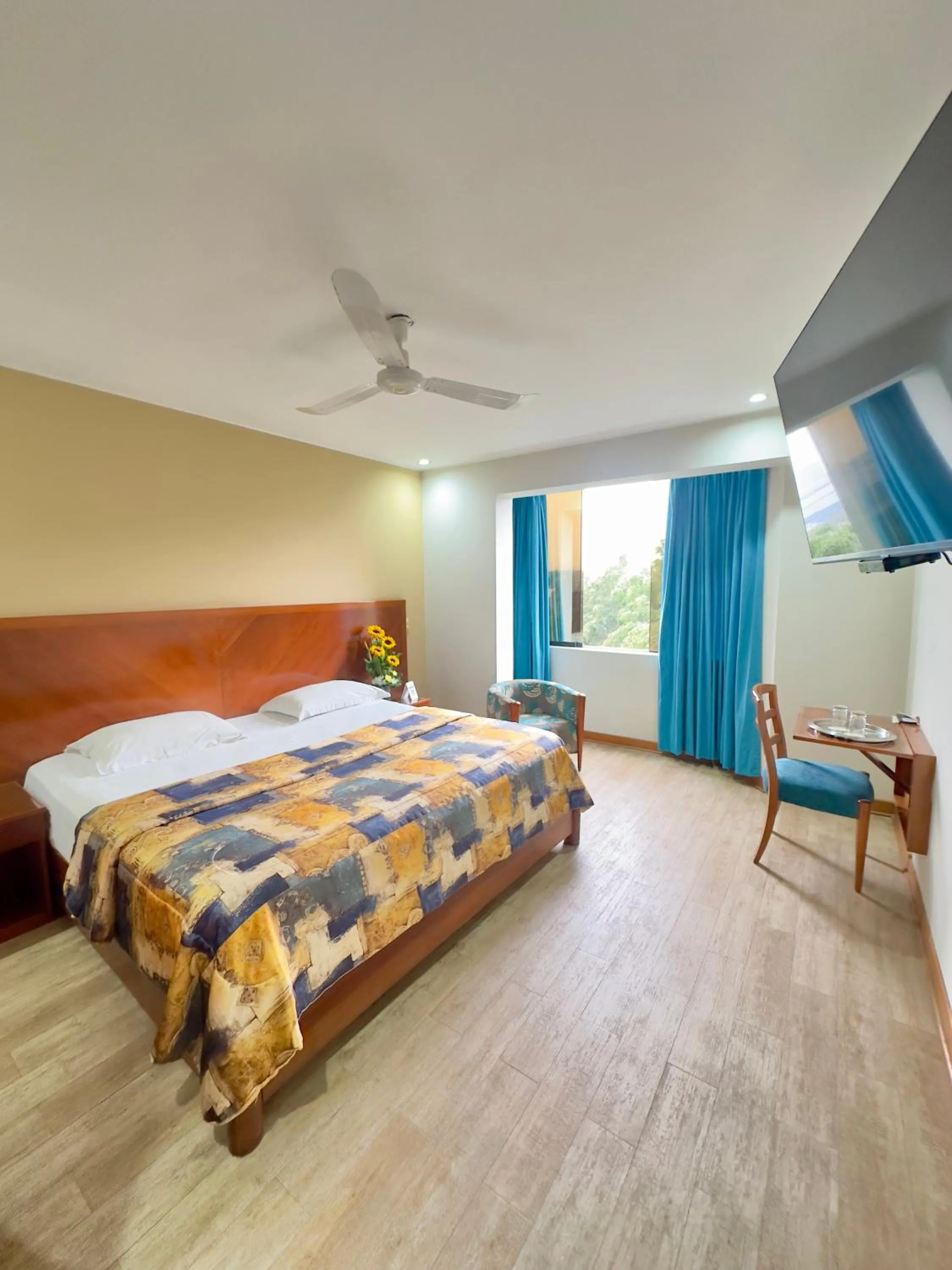 Bedroom, Bed in Hotel Esencia Suites