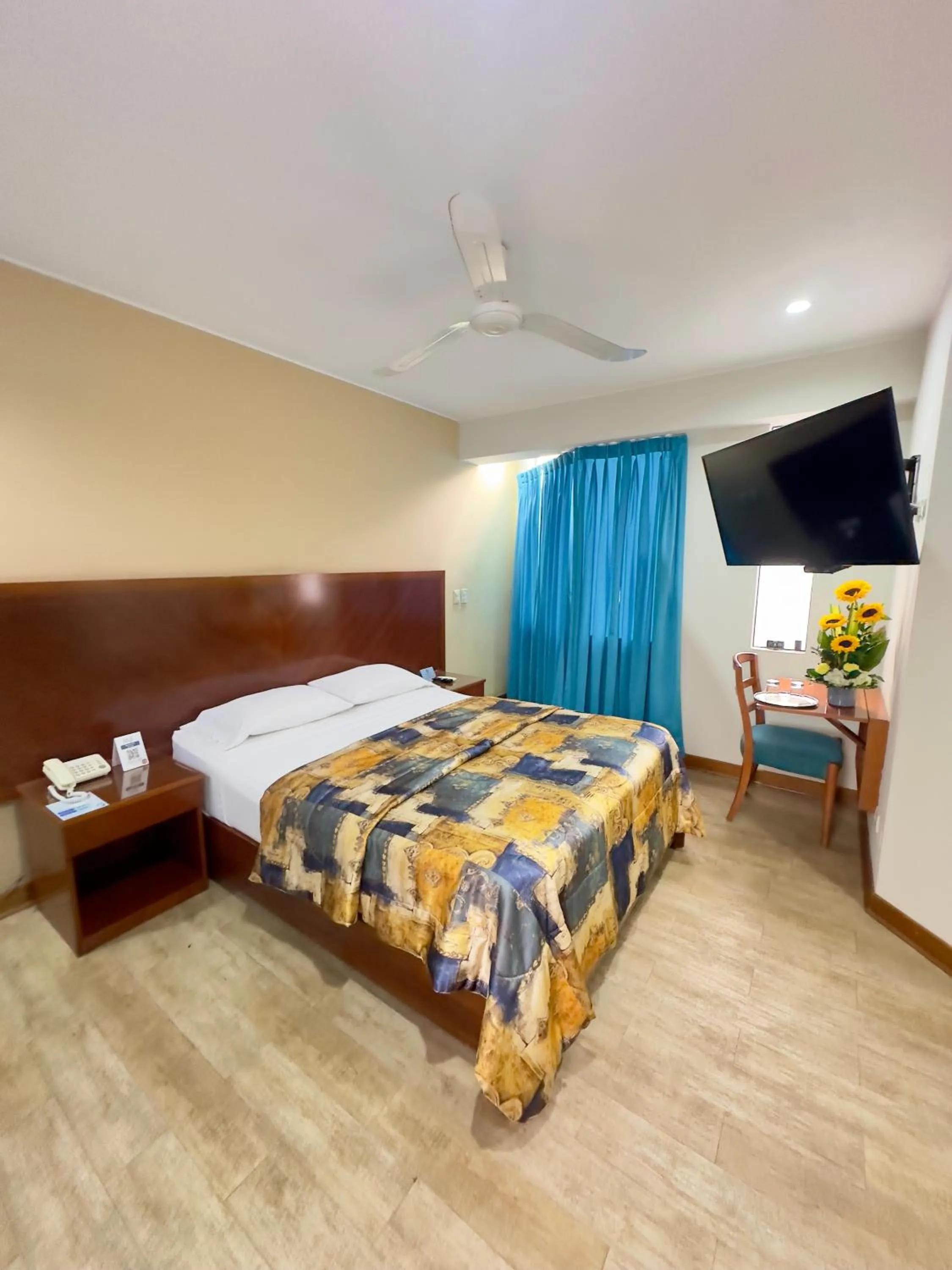 Bedroom, Bed in Hotel Esencia Suites