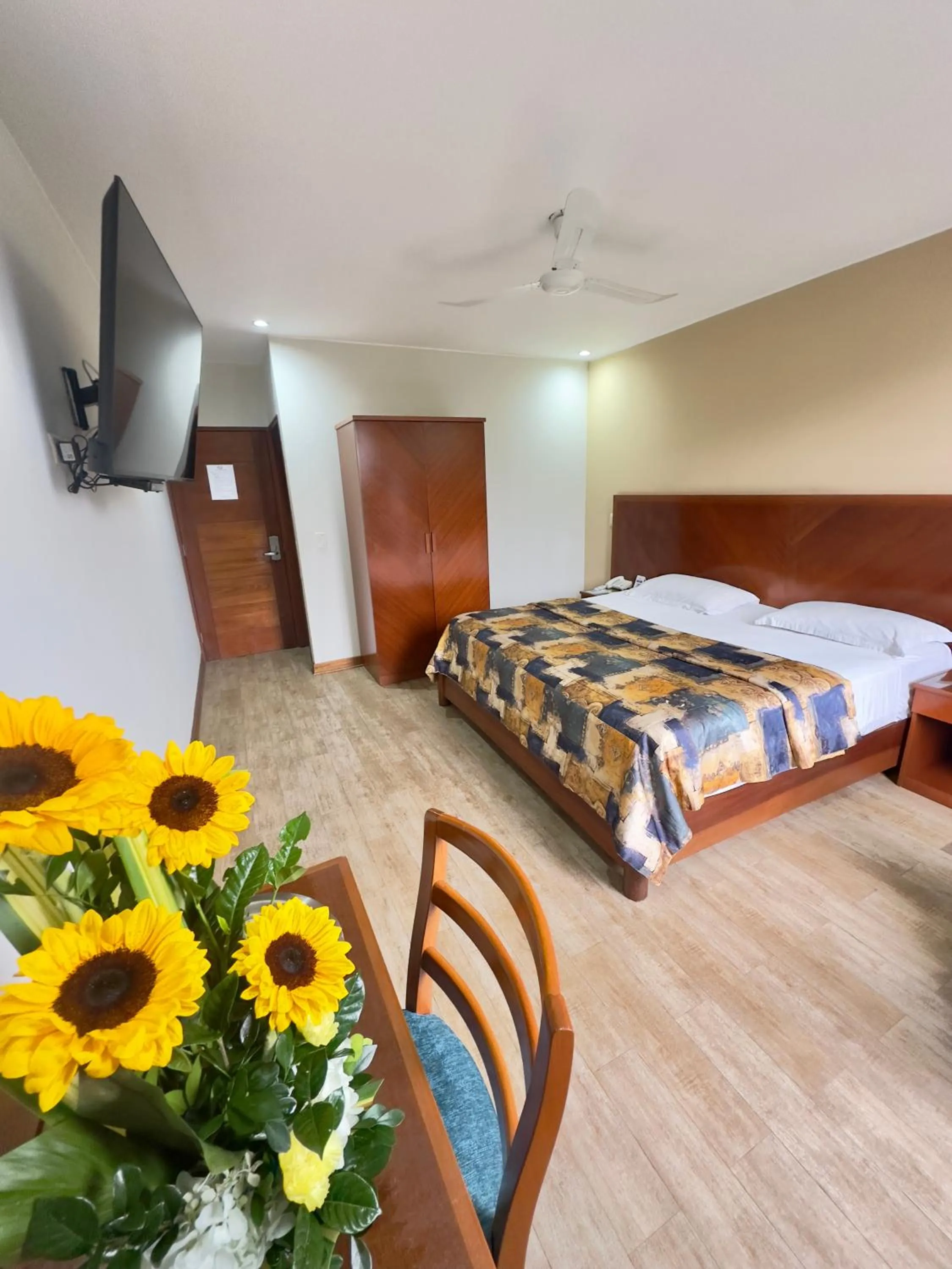 Bed in Hotel Esencia Suites