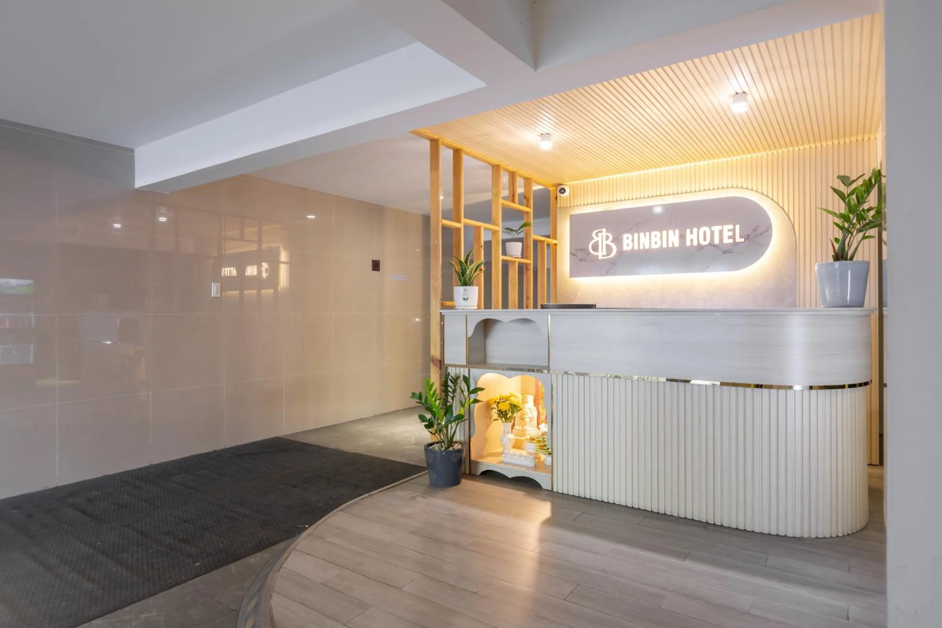 Bin Bin Hotel 14 Near Vstar School D7