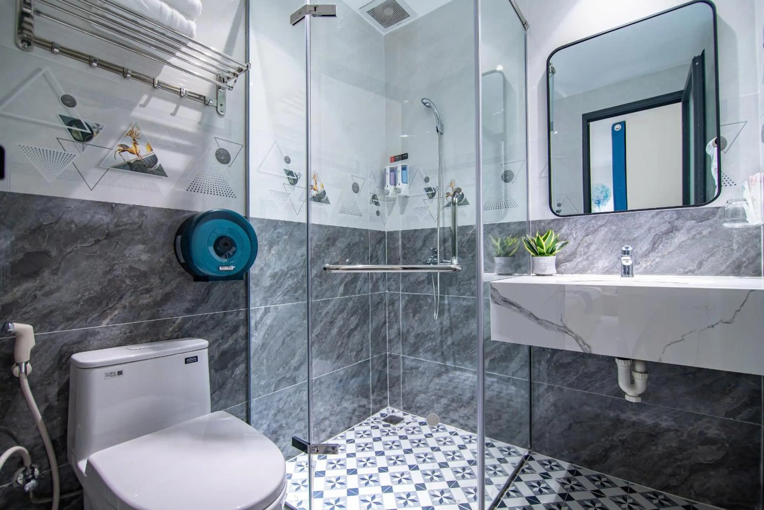 Bin Bin Hotel 14 Near Vstar School D7