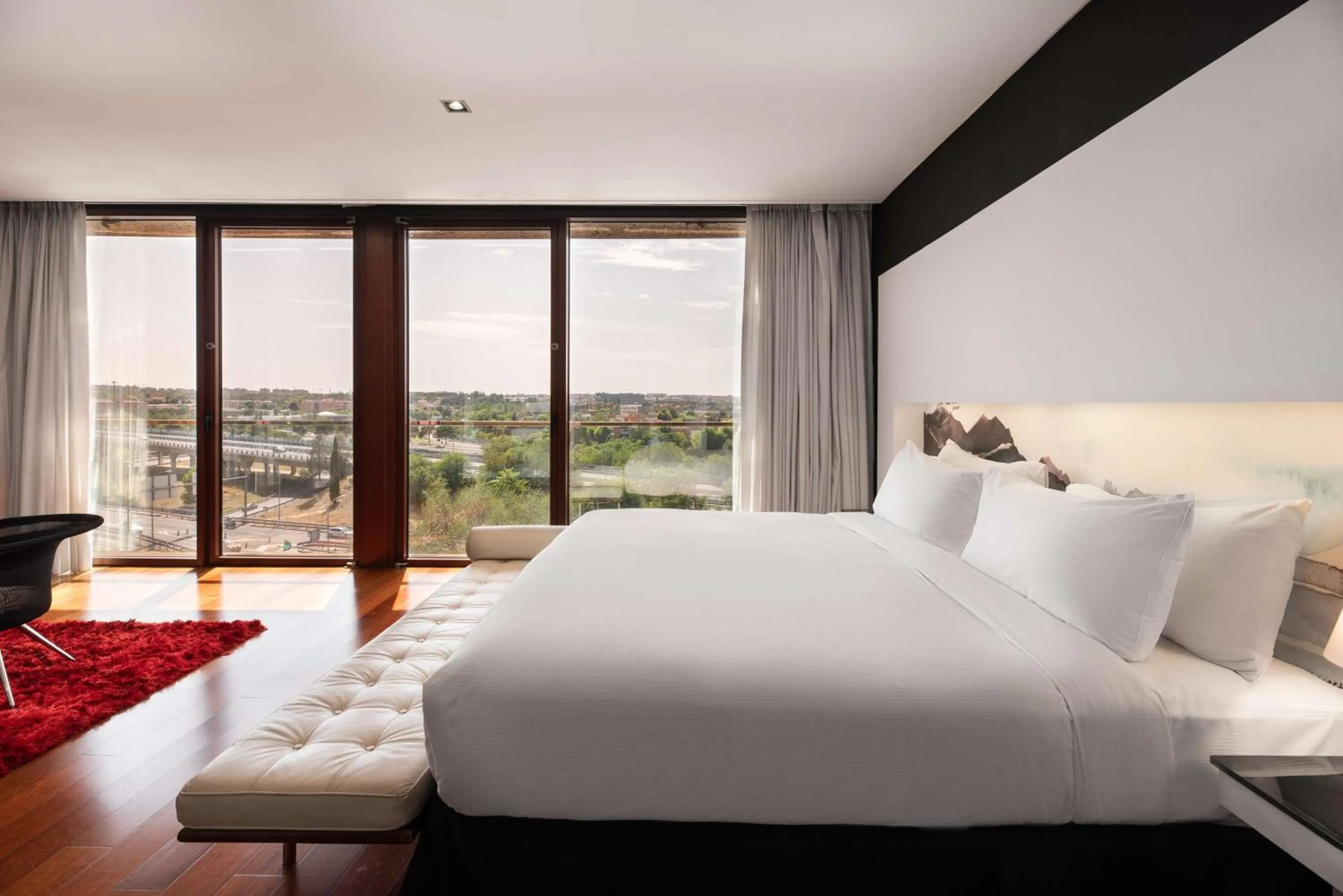 Bed in Hilton Madrid Airport