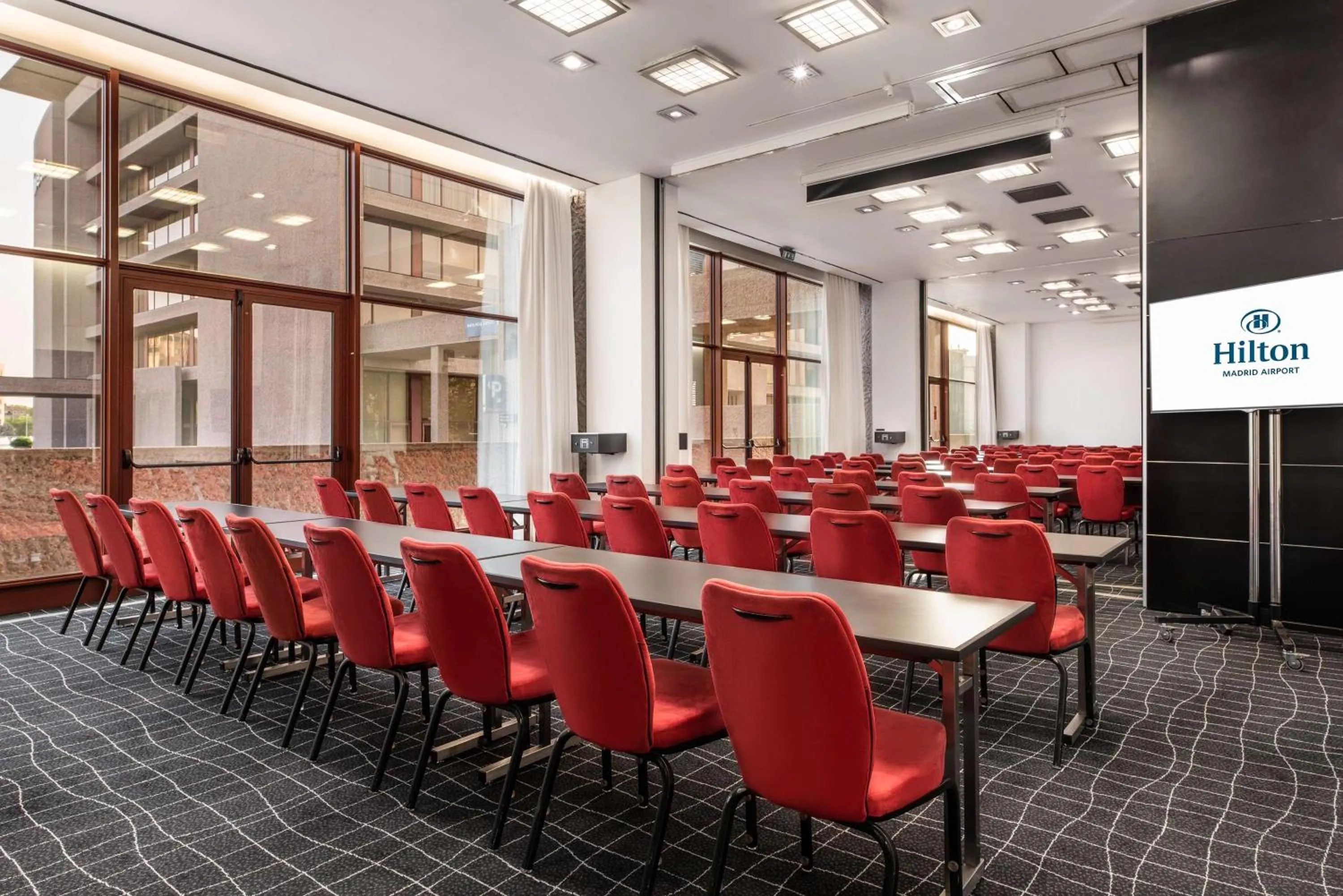 Meeting/conference room in Hilton Madrid Airport