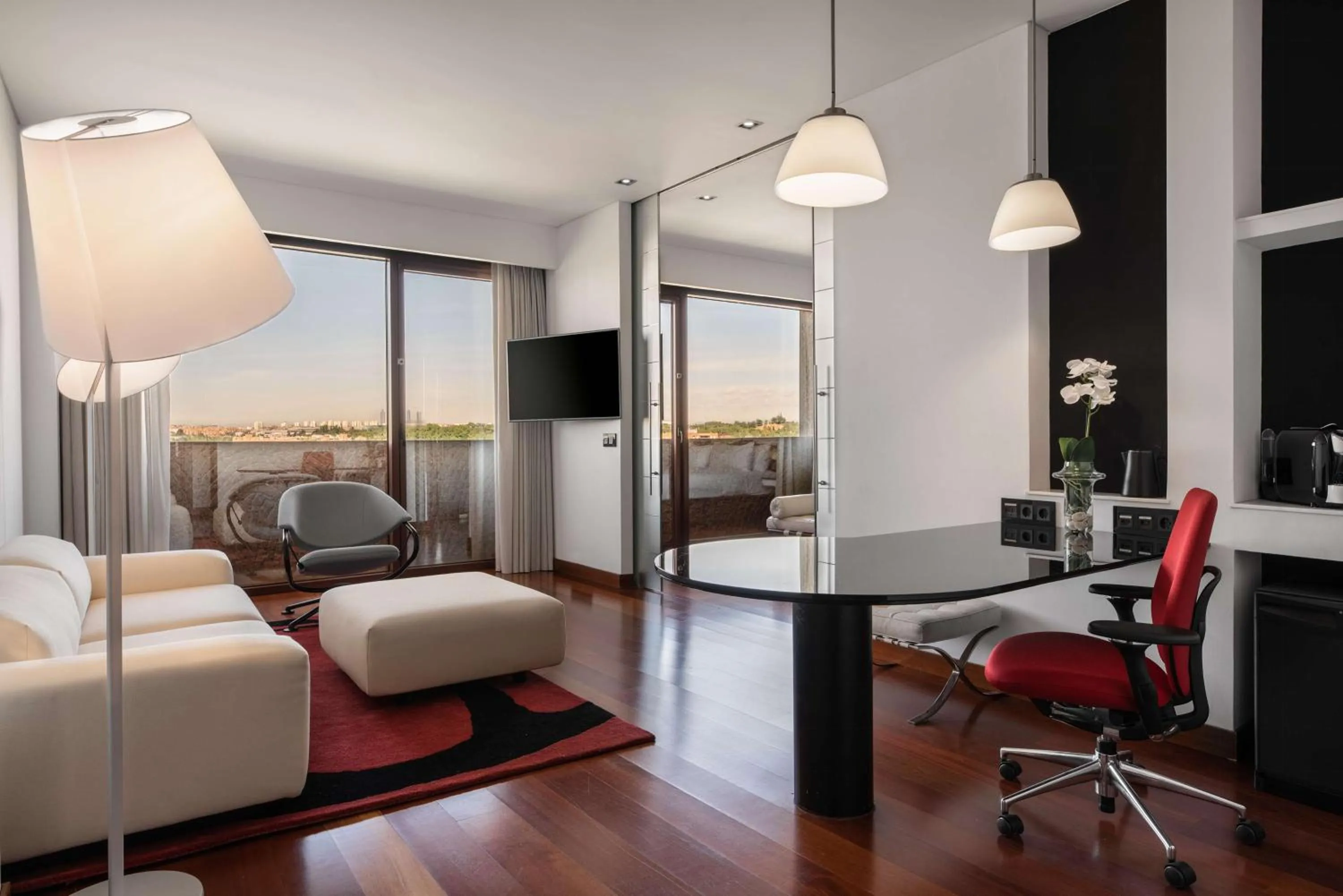 Bedroom in Hilton Madrid Airport