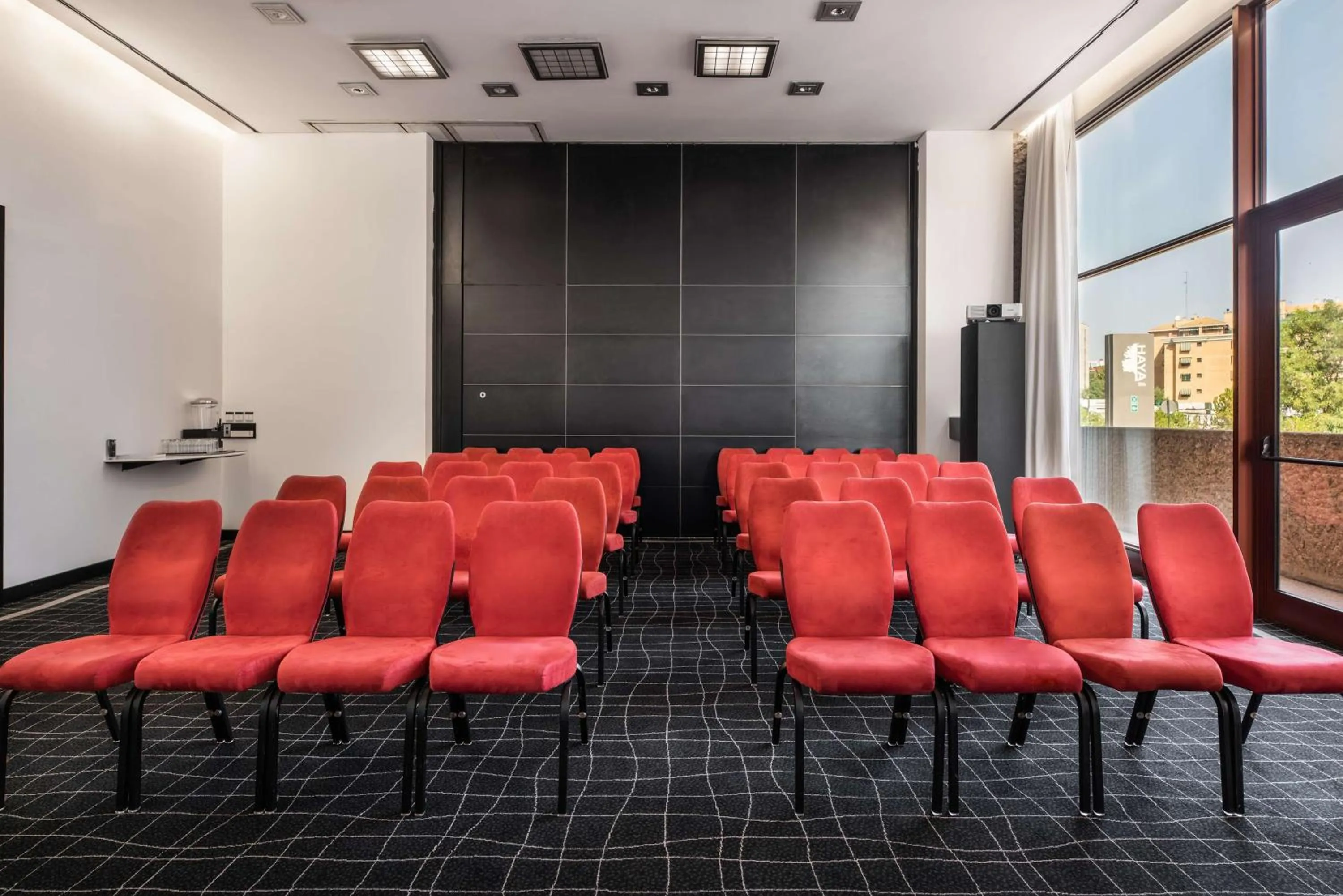 Meeting/conference room in Hilton Madrid Airport