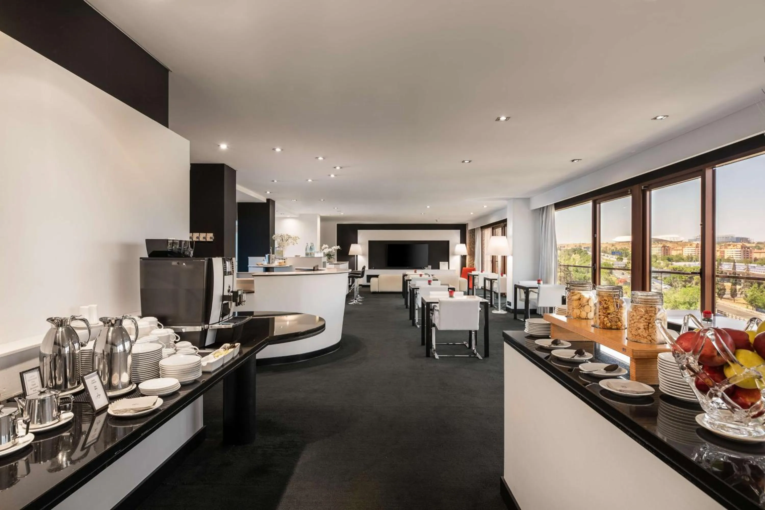 Property building in Hilton Madrid Airport