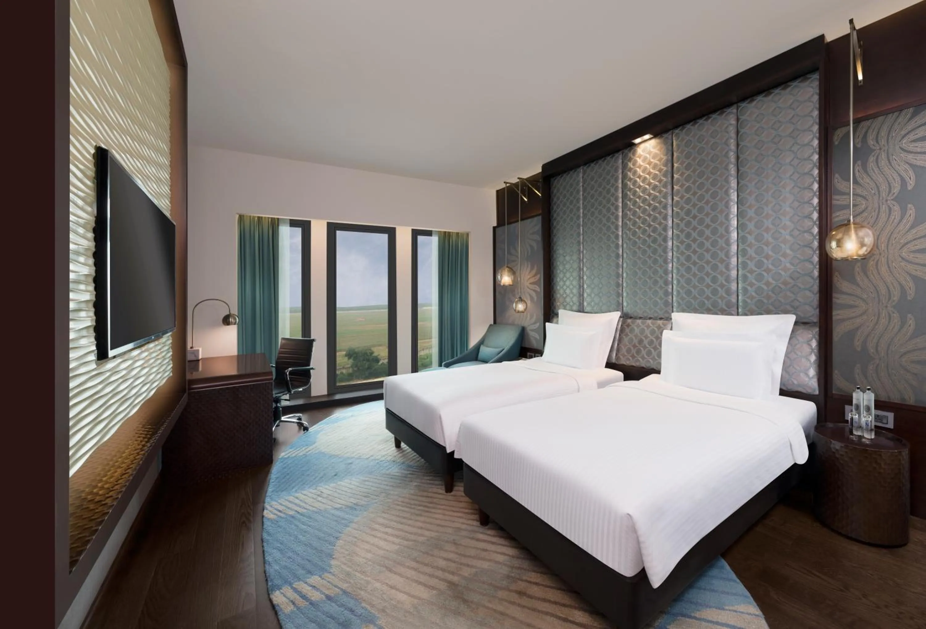 Bedroom, Bed in Pullman New Delhi Aerocity